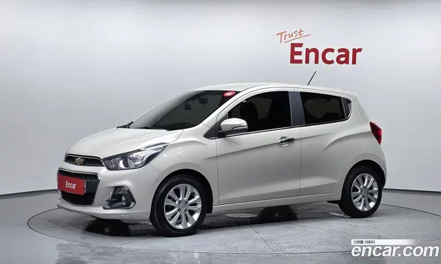 Chevrolet Spark 2016 1.0 автомат (гидро), миниатюра 1
