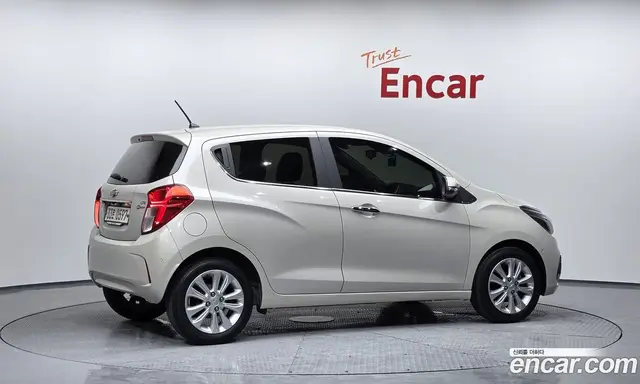 Chevrolet Spark 2016 1.0 автомат (гидро), миниатюра 2