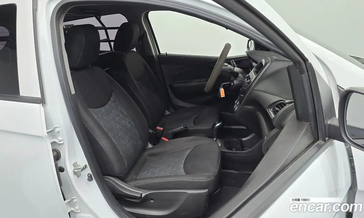 Chevrolet Spark 2019 1.0 автомат (гидро), фото 12 Chevrolet Spark 2019 1.0 автомат (гидро), фото 12