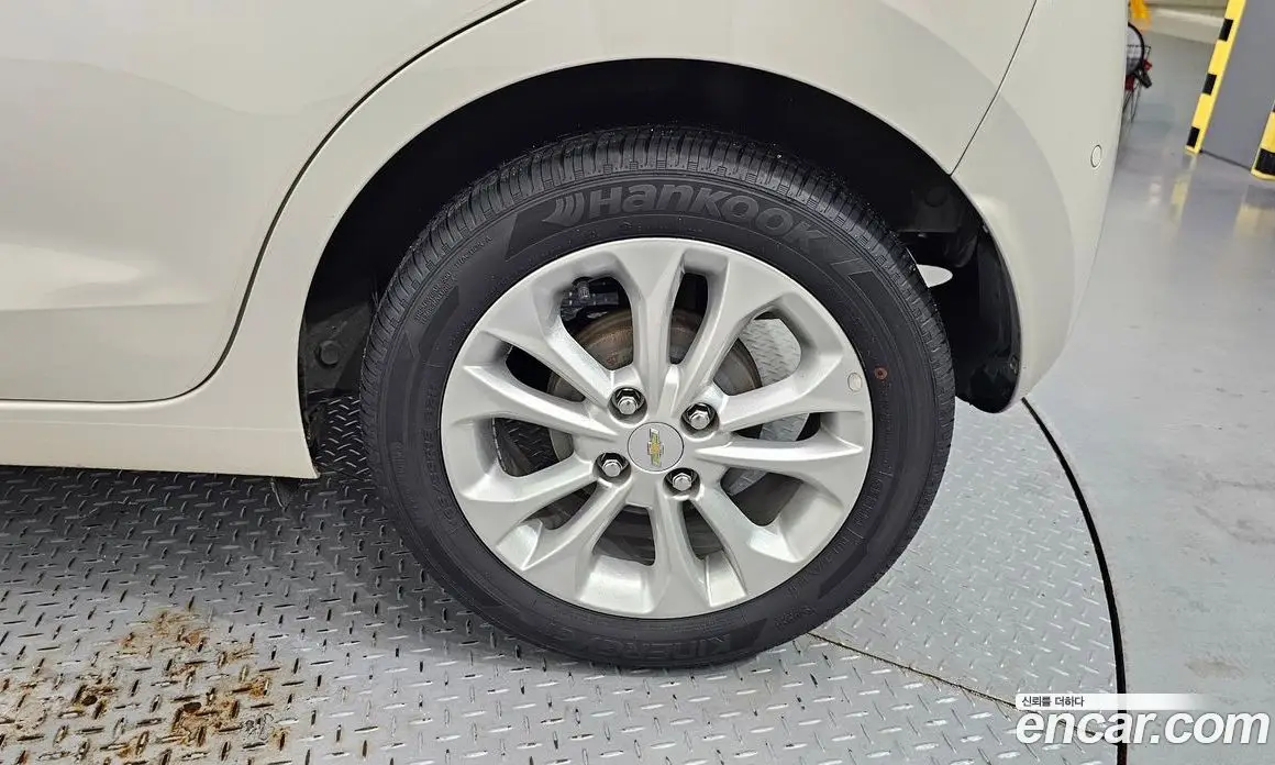 Chevrolet Spark 2021 1.0 автомат (гидро), фото 6