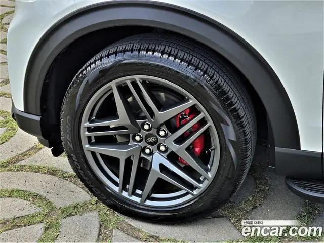 Ford Explorer 2025 2.3 автомат (гидро), миниатюра 5 Ford Explorer 2025 2.3 автомат (гидро), миниатюра 5
