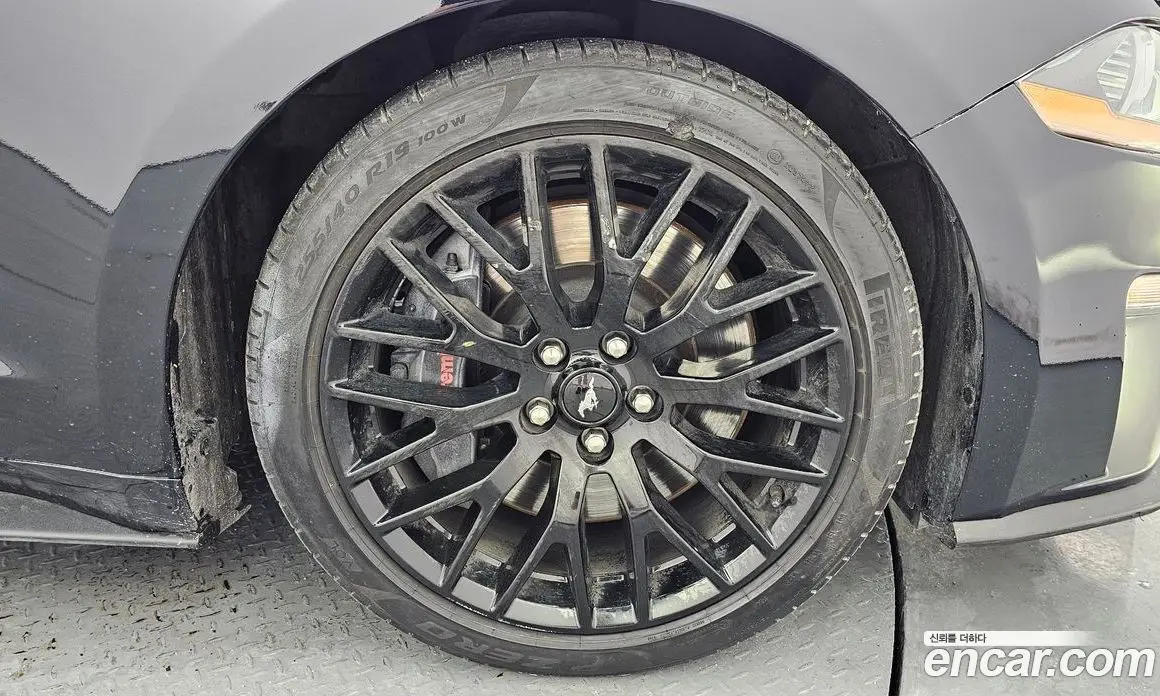 Ford Mustang 2019 5.0 автомат (гидро), фото 5 Ford Mustang 2019 5.0 автомат (гидро), фото 5
