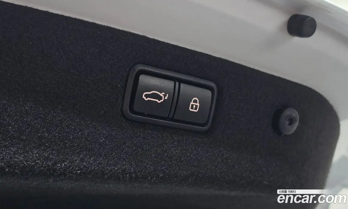 Genesis G70 2019 2.0 автомат (гидро), фото 17 Genesis G70 2019 2.0 автомат (гидро), фото 17