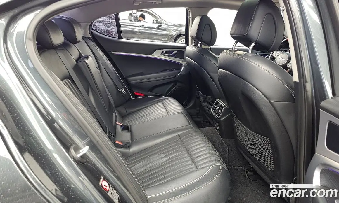 Genesis G70 2019 2.0 автомат (гидро), фото 11 Genesis G70 2019 2.0 автомат (гидро), фото 11