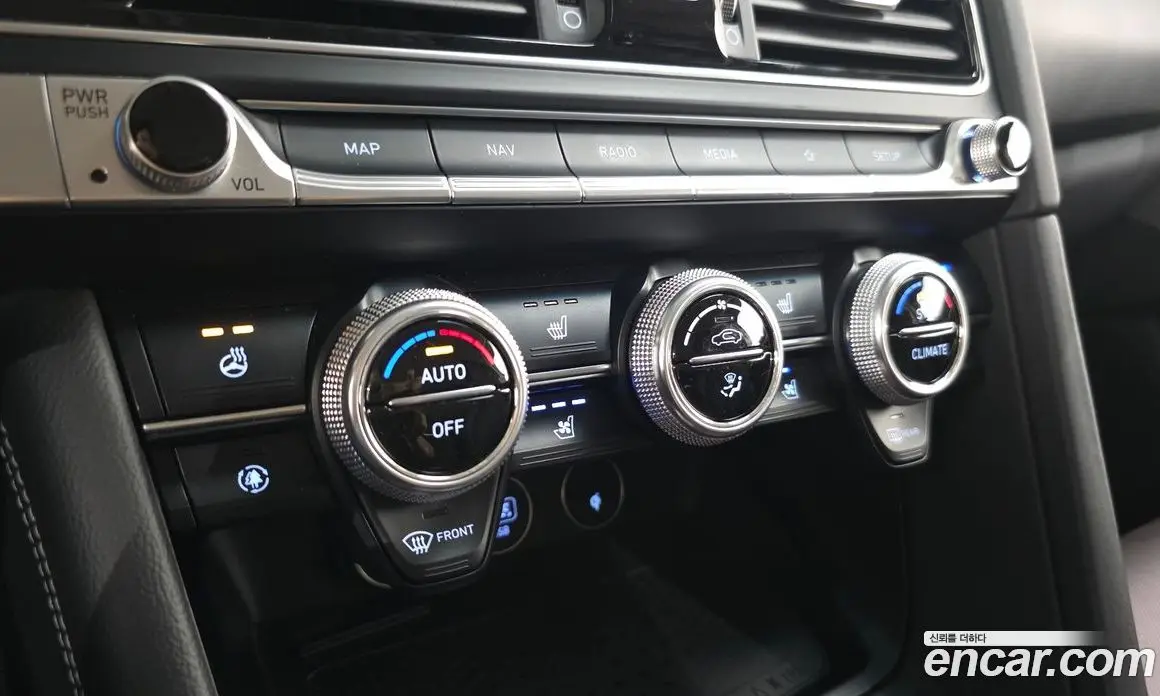 Genesis G70 2021 2.0 автомат (гидро), фото 21 Genesis G70 2021 2.0 автомат (гидро), фото 21