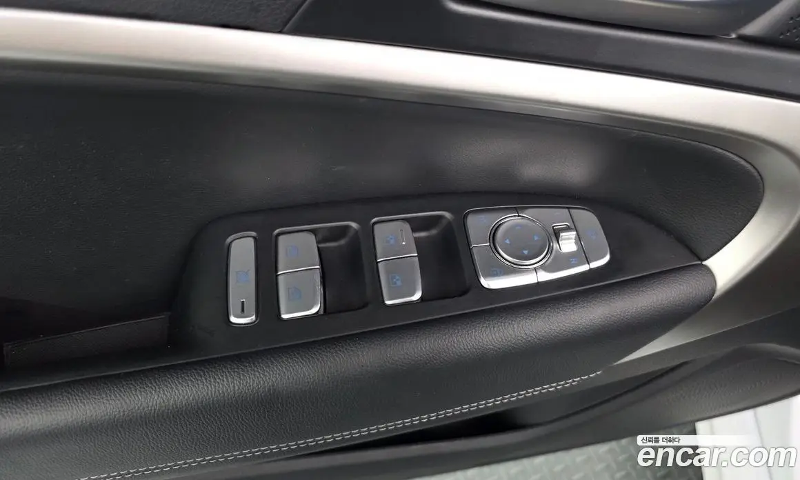 Genesis G70 2021 2.0 автомат (гидро), фото 27 Genesis G70 2021 2.0 автомат (гидро), фото 27