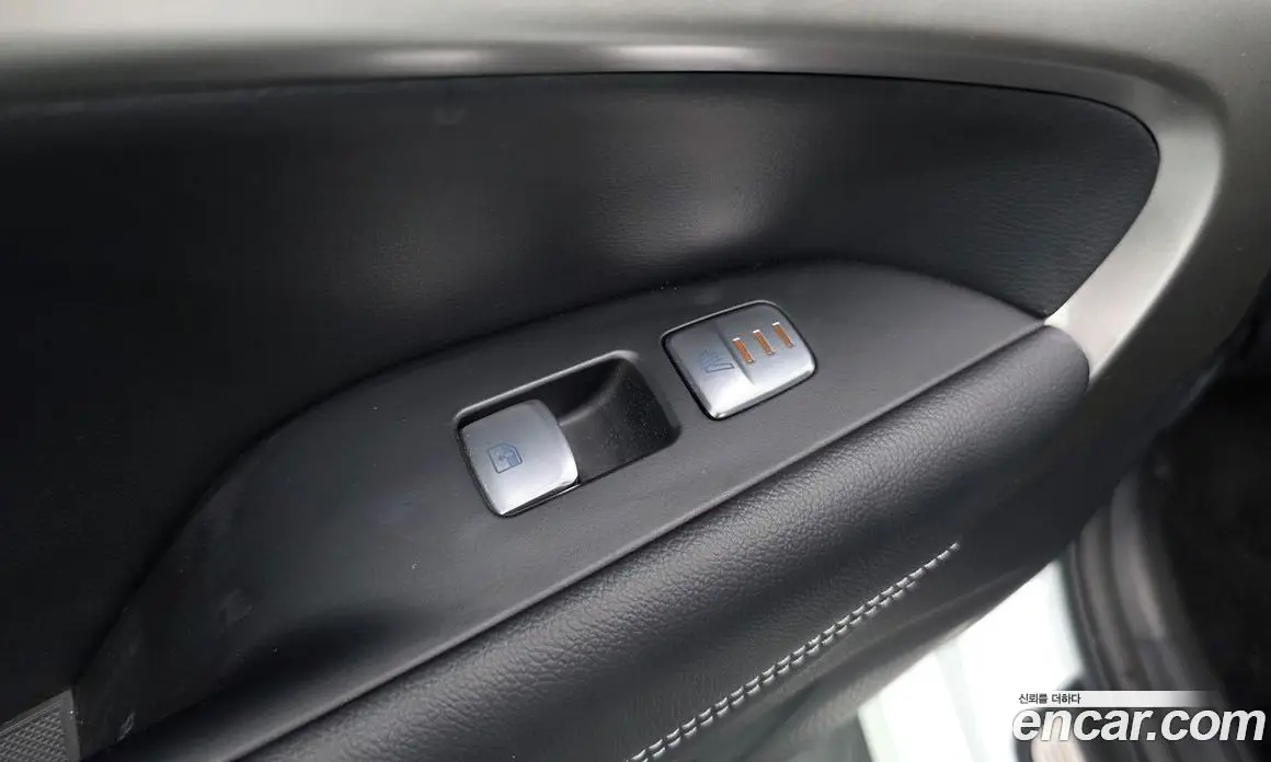 Genesis G70 2021 2.0 автомат (гидро), фото 28 Genesis G70 2021 2.0 автомат (гидро), фото 28