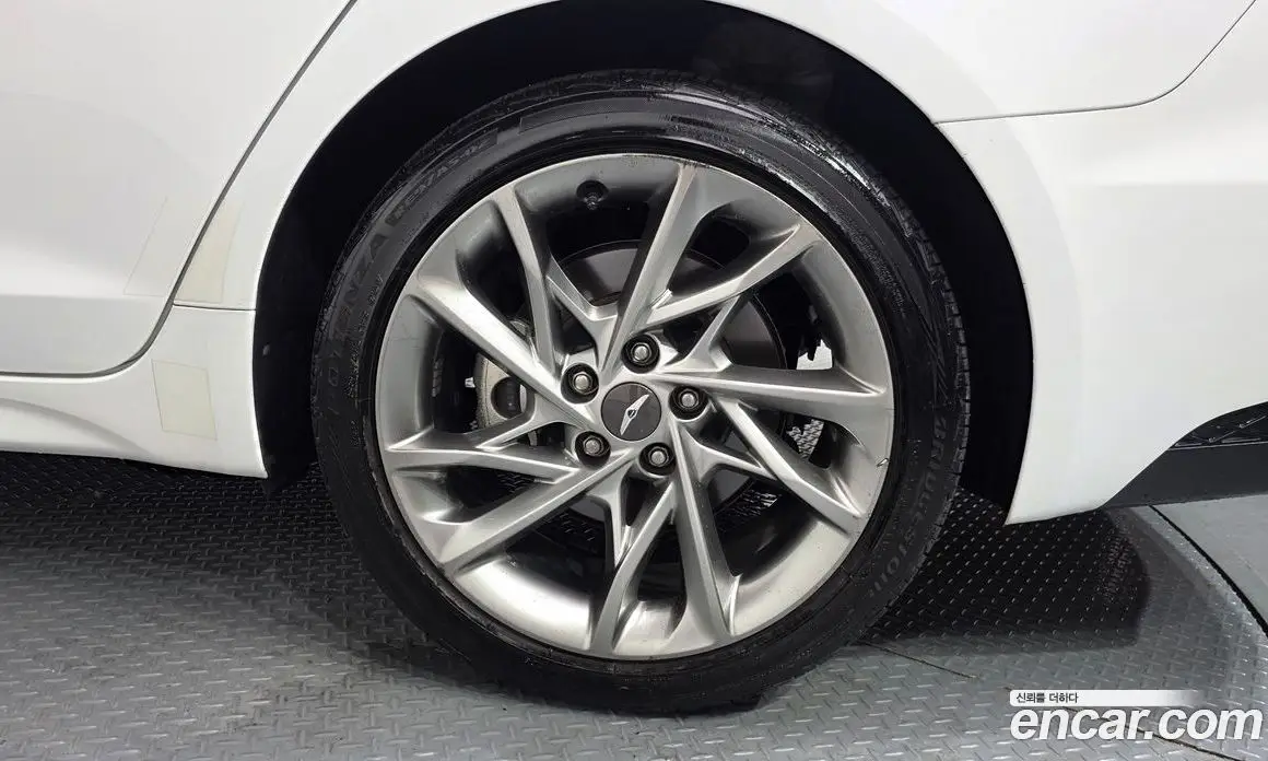 Genesis G70 2021 2.0 автомат (гидро), фото 6 Genesis G70 2021 2.0 автомат (гидро), фото 6