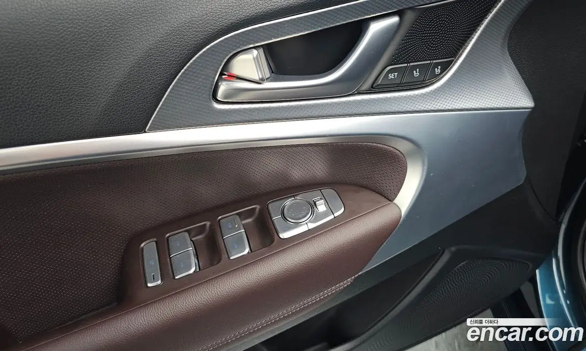 Genesis G70 2022 2.0 автомат (гидро), фото 17