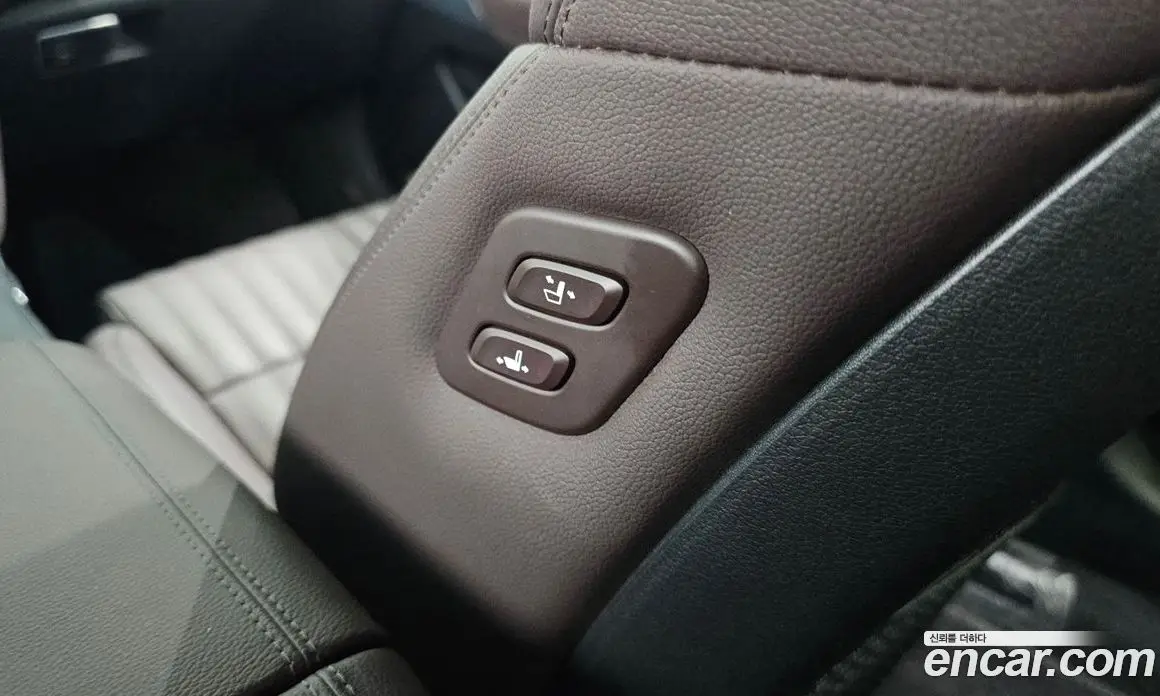 Genesis G70 2022 2.0 автомат (гидро), фото 18
