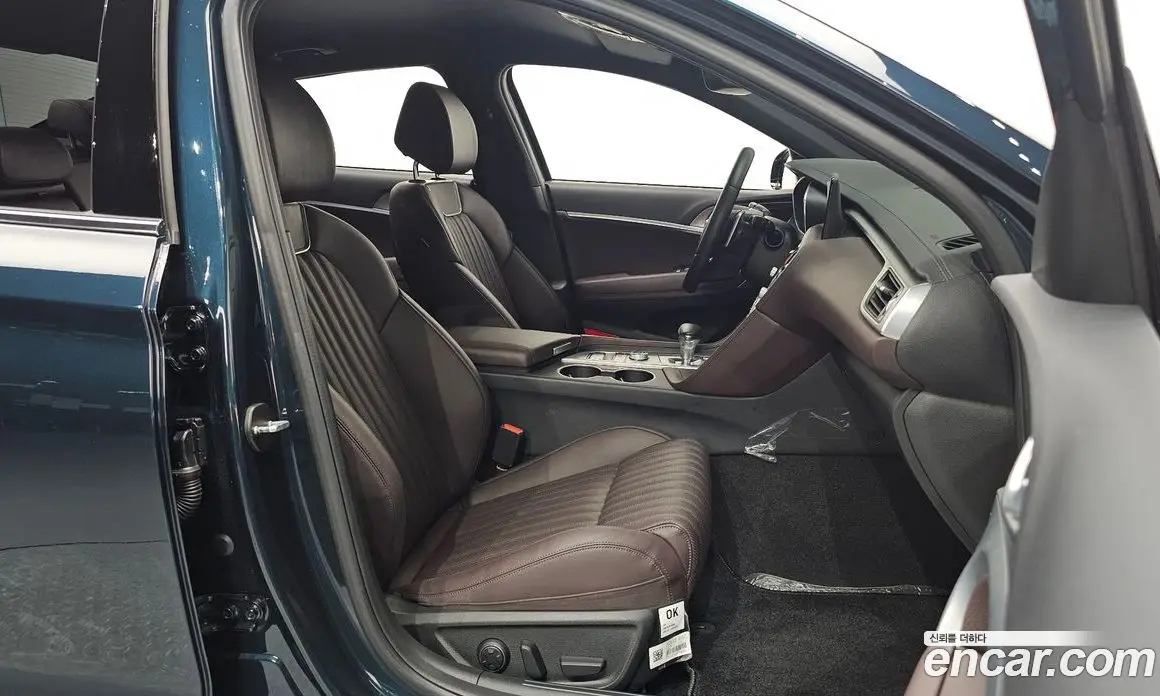 Genesis G70 2022 2.0 автомат (гидро), фото 10