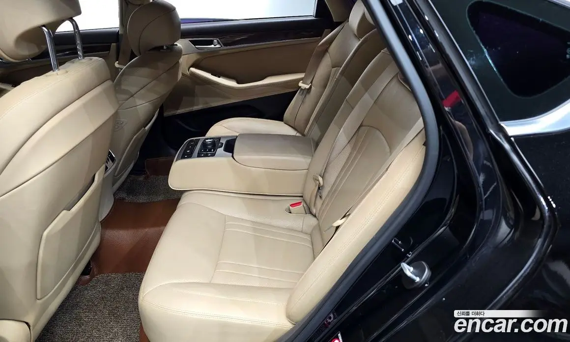 Genesis G80 2017 3.3 автомат (гидро), фото 16 Genesis G80 2017 3.3 автомат (гидро), фото 16