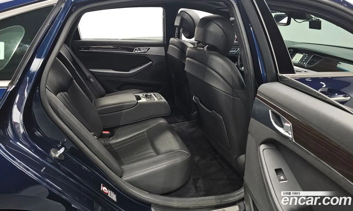 Genesis G80 2018 3.3 автомат (гидро), фото 15 Genesis G80 2018 3.3 автомат (гидро), фото 15