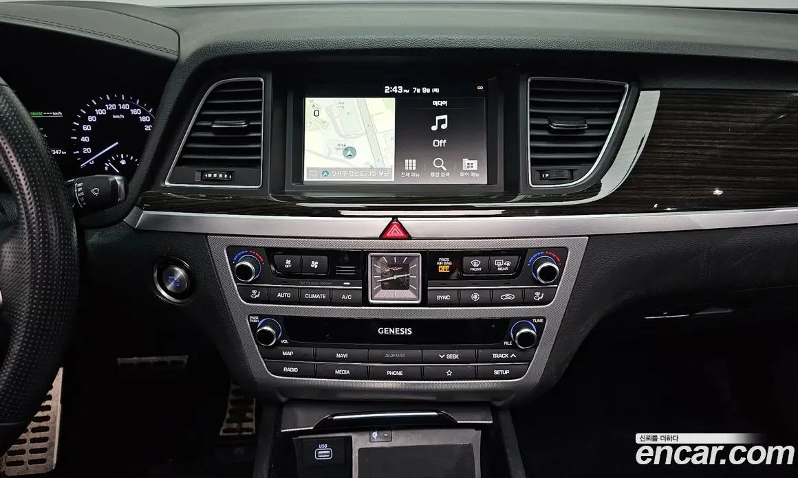 Genesis G80 2018 3.3 автомат (гидро), фото 19 Genesis G80 2018 3.3 автомат (гидро), фото 19