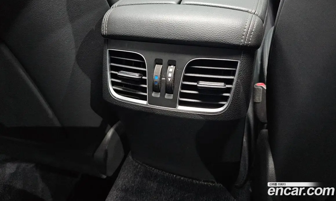Genesis G80 2018 3.3 автомат (гидро), фото 31 Genesis G80 2018 3.3 автомат (гидро), фото 31