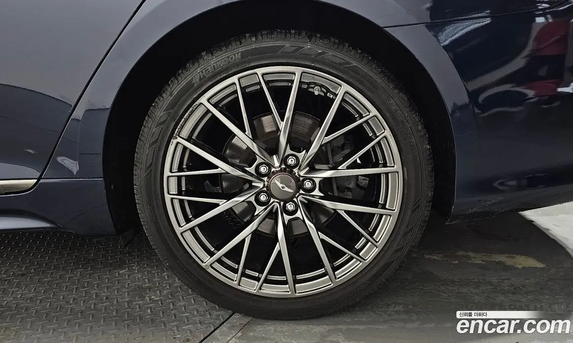 Genesis G80 2018 3.3 автомат (гидро), фото 6 Genesis G80 2018 3.3 автомат (гидро), фото 6