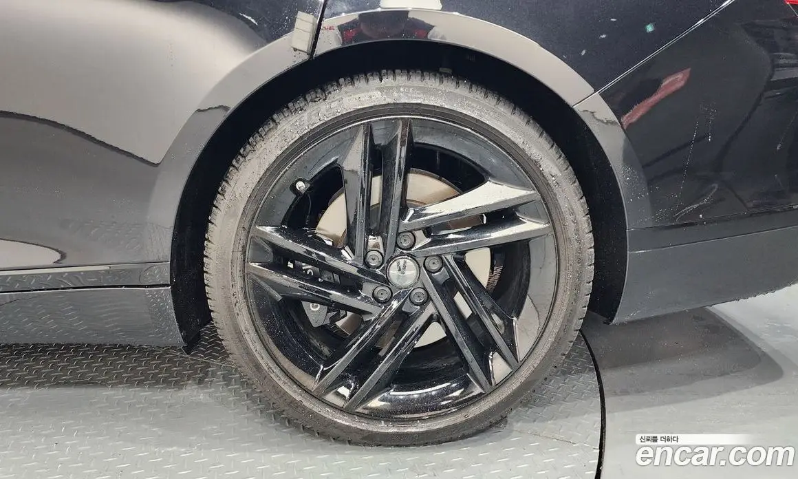 Genesis G80 2025 2.5 автомат (гидро), фото 7 Genesis G80 2025 2.5 автомат (гидро), фото 7
