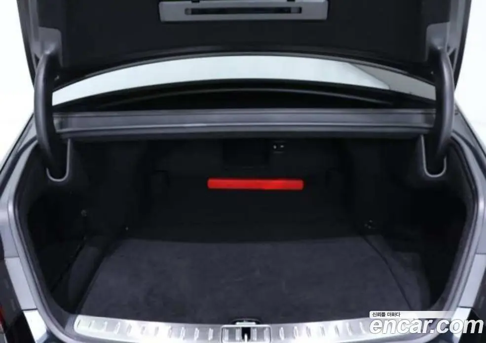 Genesis G90 2023 3.5 автомат (гидро), фото 8 Genesis G90 2023 3.5 автомат (гидро), фото 8
