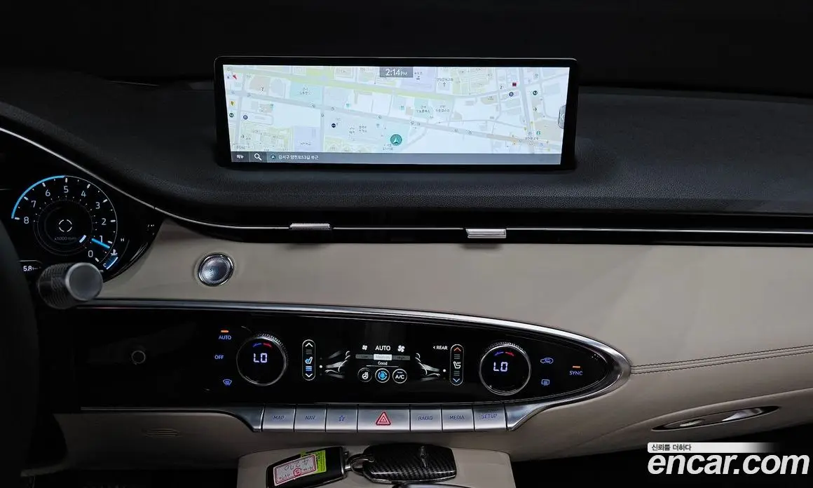 Genesis GV70 2022 2.5 автомат (гидро), фото 22 Genesis GV70 2022 2.5 автомат (гидро), фото 22