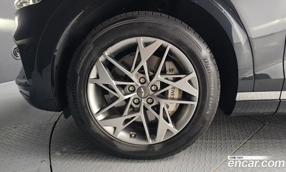 Genesis GV70 2022 2.5 автомат (гидро), фото 5 Genesis GV70 2022 2.5 автомат (гидро), фото 5
