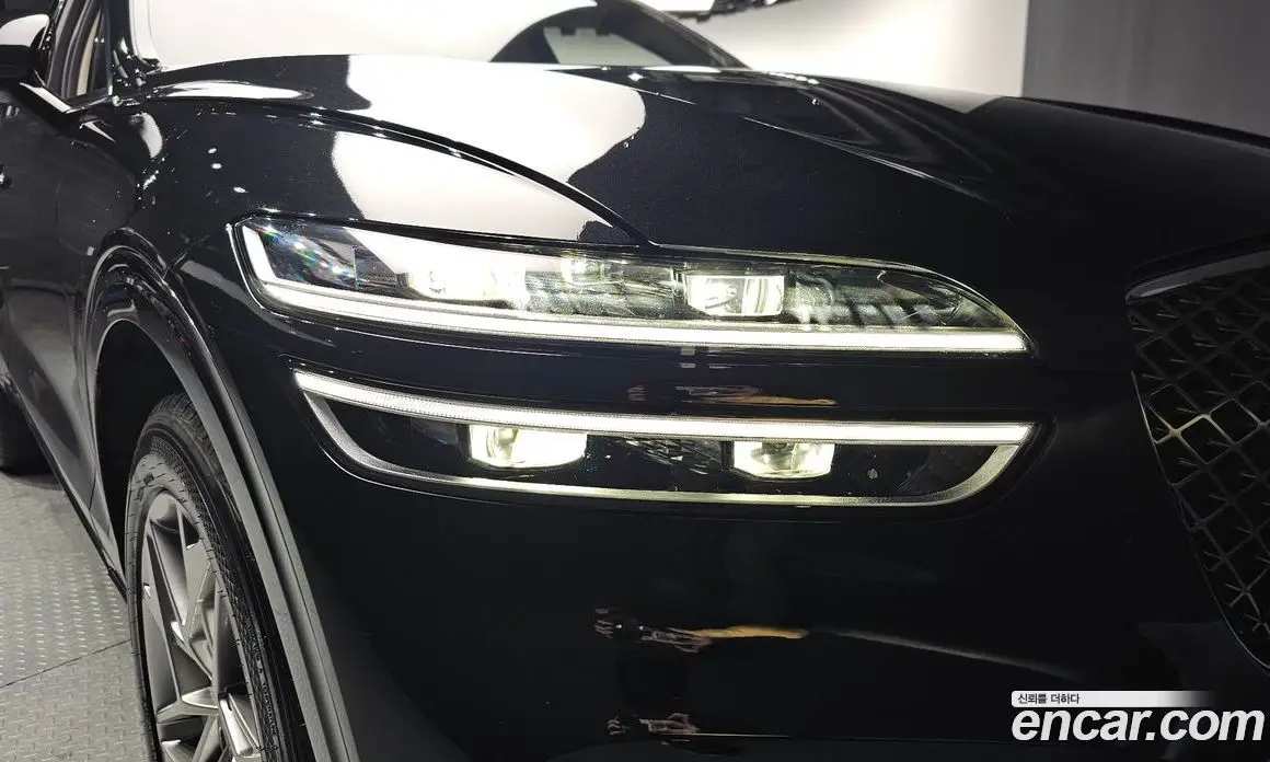 Genesis GV70 2022 2.5 автомат (гидро), фото 8 Genesis GV70 2022 2.5 автомат (гидро), фото 8