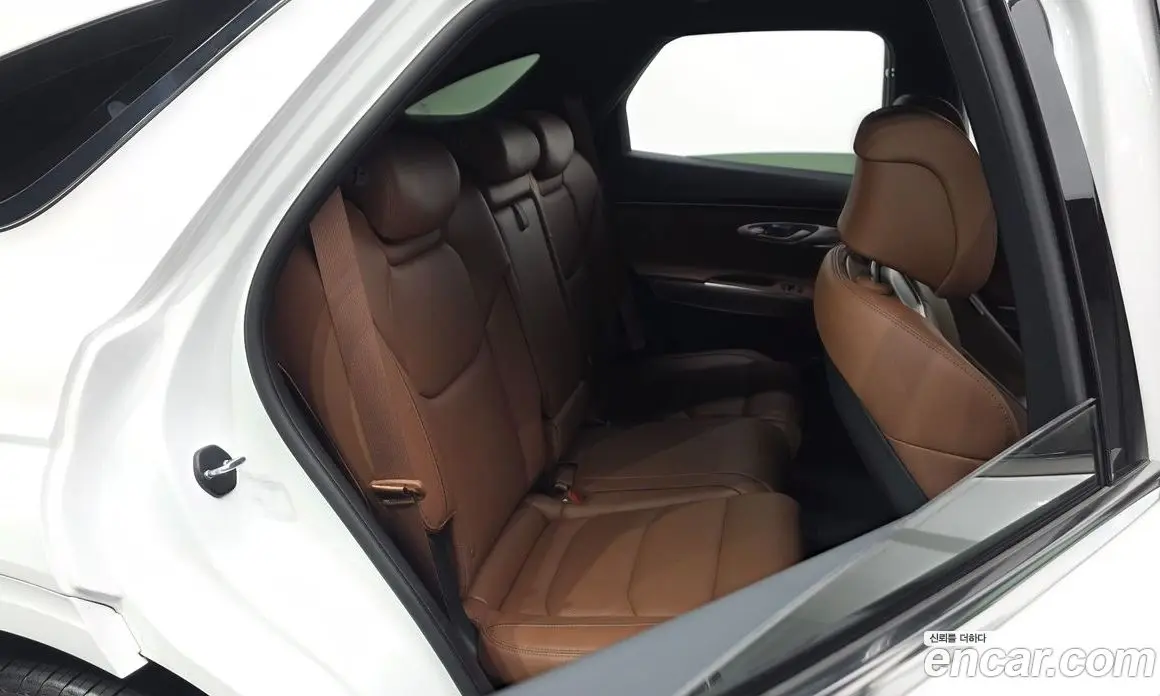 Genesis GV70 2022 2.5 автомат (гидро), фото 16 Genesis GV70 2022 2.5 автомат (гидро), фото 16