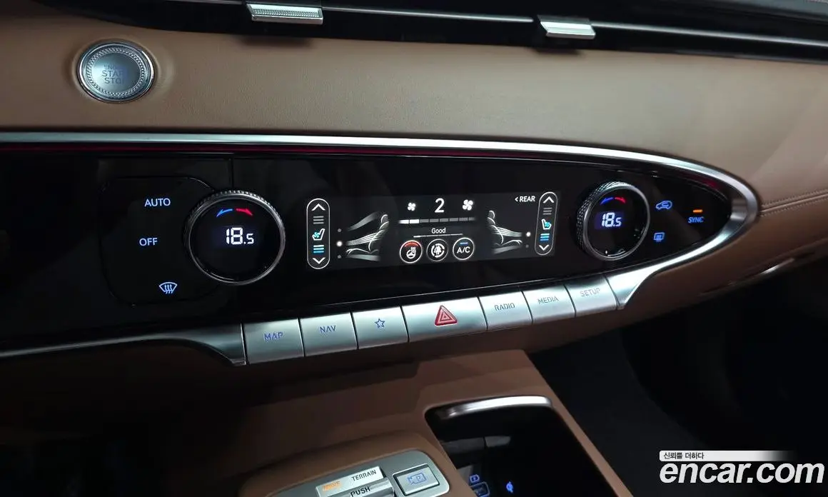 Genesis GV70 2022 2.5 автомат (гидро), фото 23 Genesis GV70 2022 2.5 автомат (гидро), фото 23