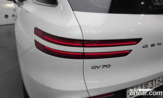 Genesis GV70 2022 2.5 автомат (гидро), миниатюра 8 Genesis GV70 2022 2.5 автомат (гидро), миниатюра 8