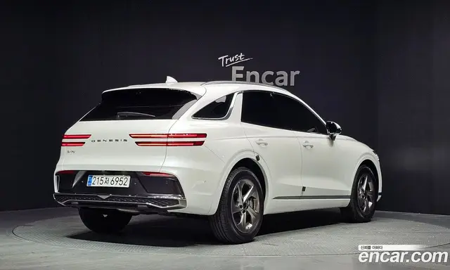 Genesis GV70 2024 2.5 автомат (гидро), миниатюра 2
