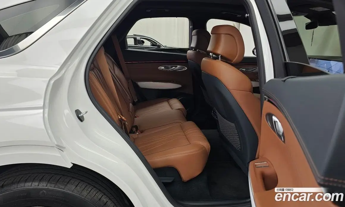 Genesis GV70 2024 2.5 автомат (гидро), фото 18