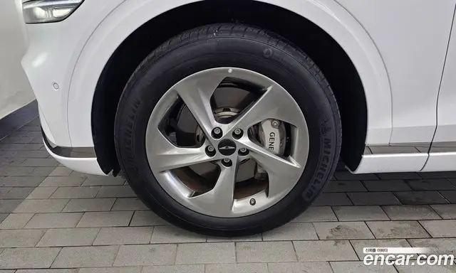 Genesis GV70 2024 2.5 автомат (гидро), миниатюра 5
