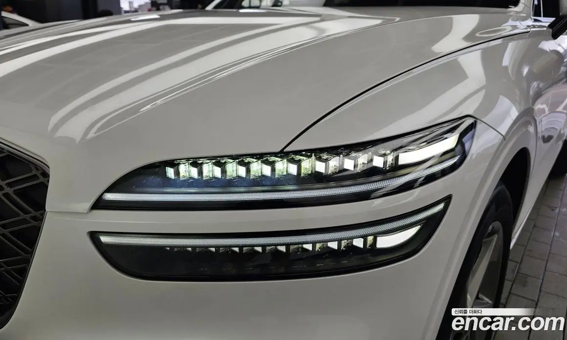 Genesis GV70 2024 2.5 автомат (гидро), фото 8