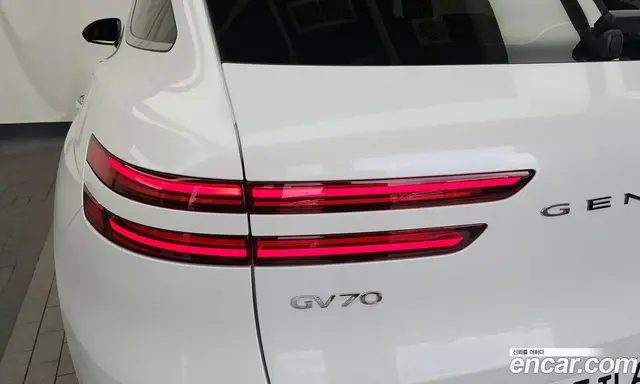 Genesis GV70 2024 2.5 автомат (гидро), миниатюра 9