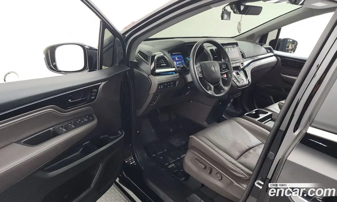 Honda Odyssey 2022 3.5 автомат (гидро), фото 13 Honda Odyssey 2022 3.5 автомат (гидро), фото 13