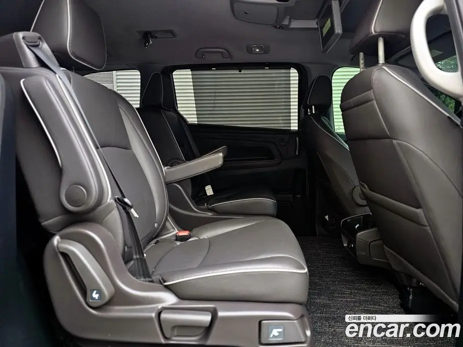 Honda Odyssey 2022 3.5 автомат (гидро), фото 16 Honda Odyssey 2022 3.5 автомат (гидро), фото 16