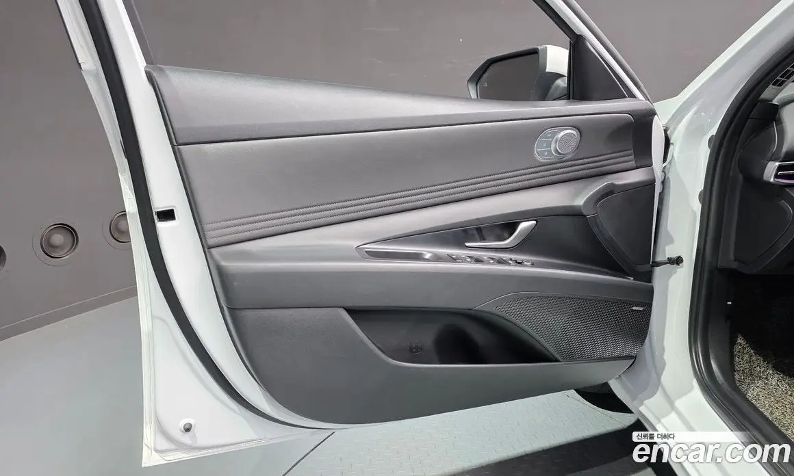 Hyundai Avante 2020 1.6 автомат (гидро), фото 14