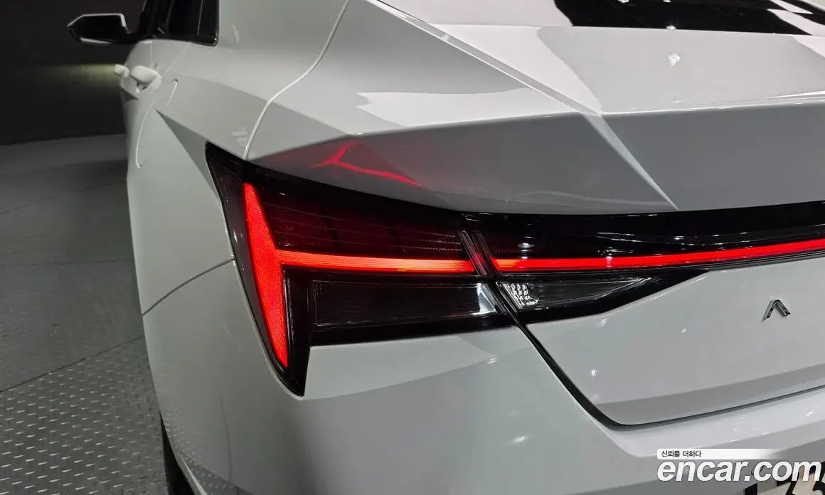 Hyundai Avante 2020 1.6 автомат (гидро), фото 9