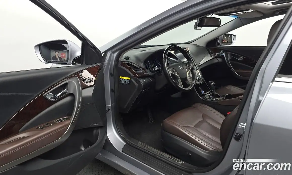 Hyundai Grandeur 2014 2.4 автомат (гидро), фото 13 Hyundai Grandeur 2014 2.4 автомат (гидро), фото 13