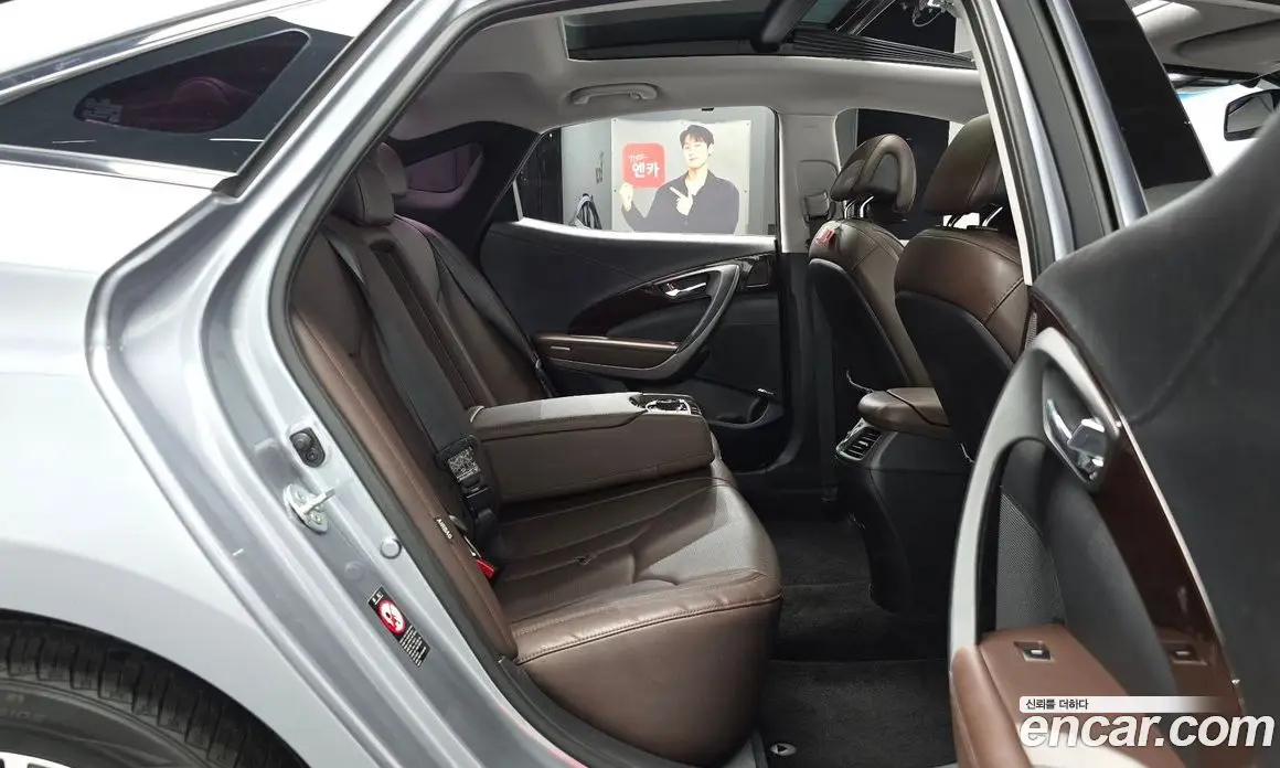 Hyundai Grandeur 2014 2.4 автомат (гидро), фото 18 Hyundai Grandeur 2014 2.4 автомат (гидро), фото 18