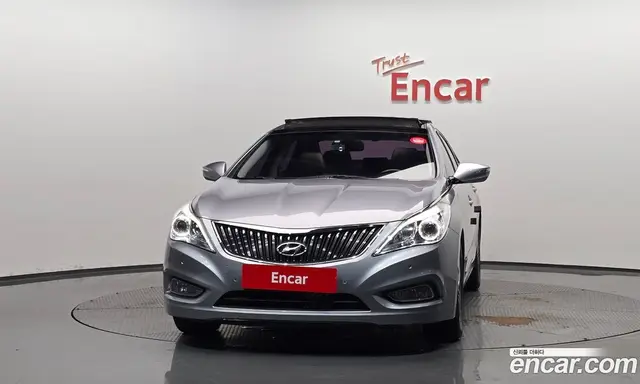 Hyundai Grandeur 2014 2.4 автомат (гидро), миниатюра 3 Hyundai Grandeur 2014 2.4 автомат (гидро), миниатюра 3