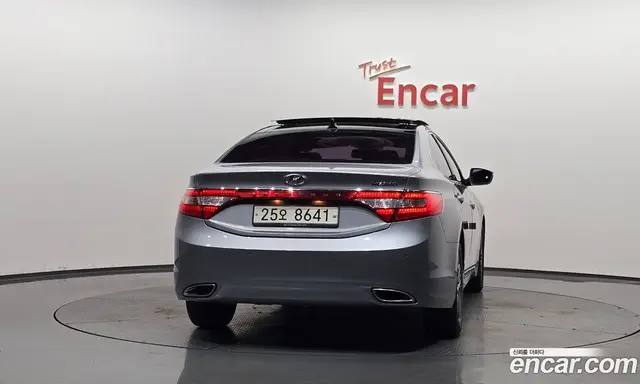 Hyundai Grandeur 2014 2.4 автомат (гидро), миниатюра 4 Hyundai Grandeur 2014 2.4 автомат (гидро), миниатюра 4