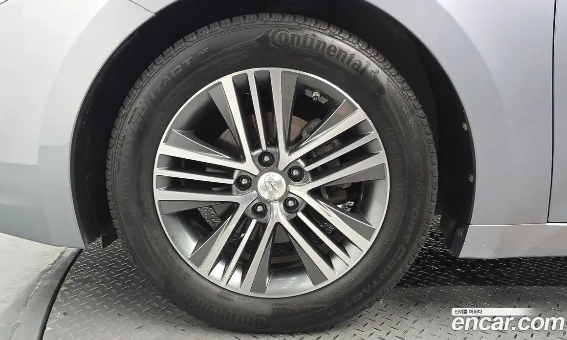 Hyundai Grandeur 2014 2.4 автомат (гидро), фото 5 Hyundai Grandeur 2014 2.4 автомат (гидро), фото 5