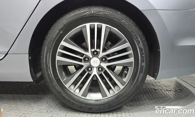 Hyundai Grandeur 2014 2.4 автомат (гидро), миниатюра 7 Hyundai Grandeur 2014 2.4 автомат (гидро), миниатюра 7