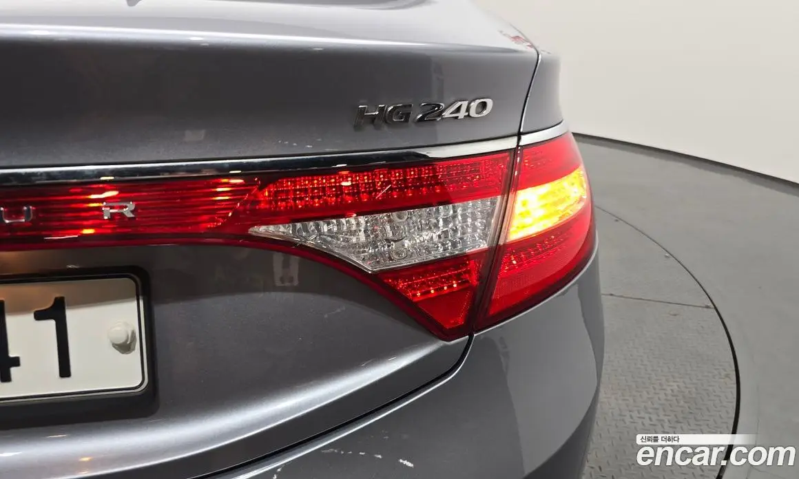 Hyundai Grandeur 2014 2.4 автомат (гидро), фото 9 Hyundai Grandeur 2014 2.4 автомат (гидро), фото 9