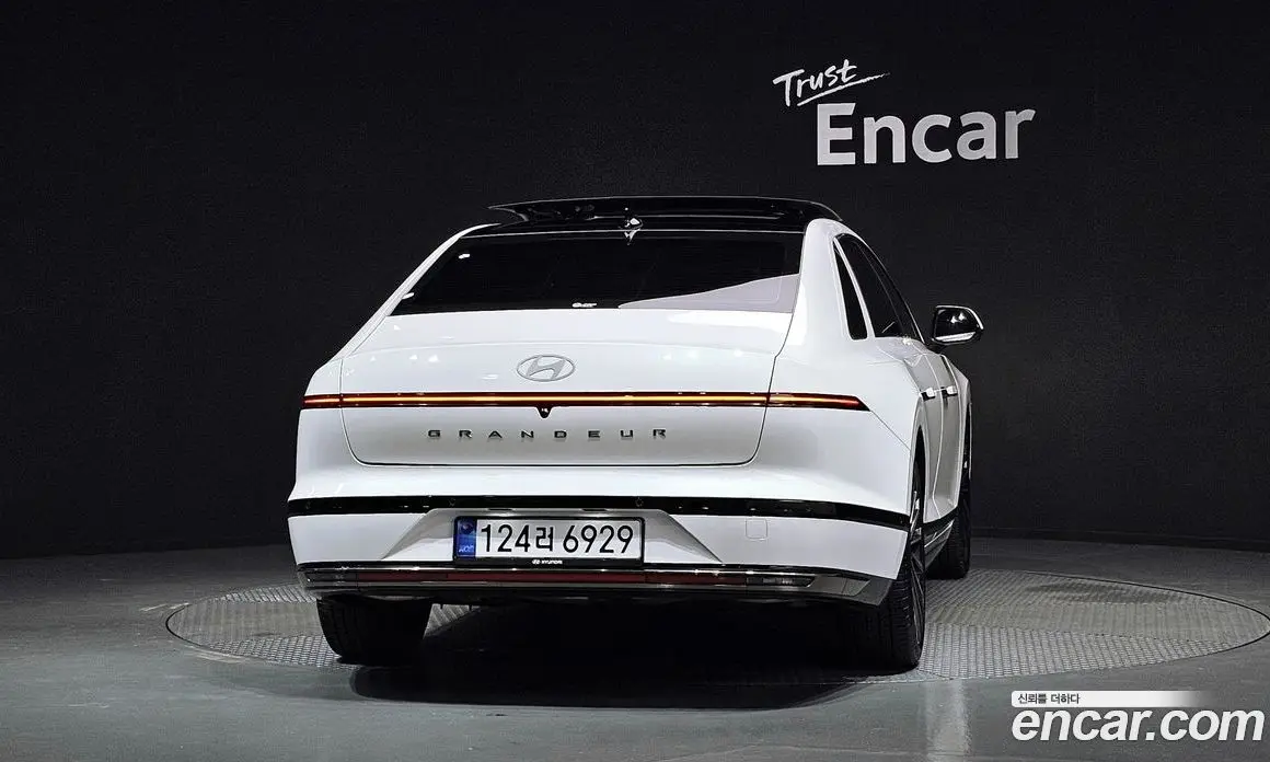 Hyundai Grandeur 2025 2.5 автомат (гидро), фото 4 Hyundai Grandeur 2025 2.5 автомат (гидро), фото 4