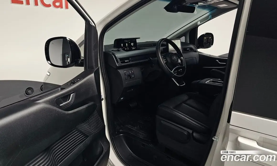 Hyundai Staria 2025 2.2 автомат (гидро), фото 12 Hyundai Staria 2025 2.2 автомат (гидро), фото 12