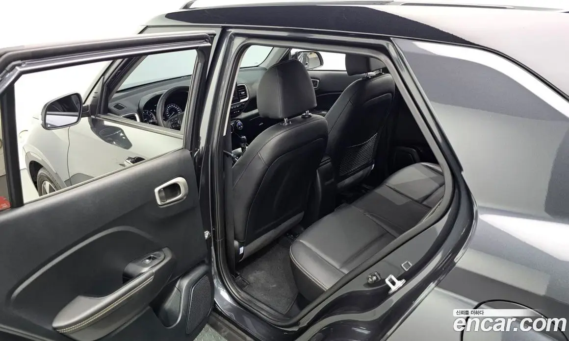 Hyundai Venue 2021 1.6 автомат (гидро), фото 17 Hyundai Venue 2021 1.6 автомат (гидро), фото 17