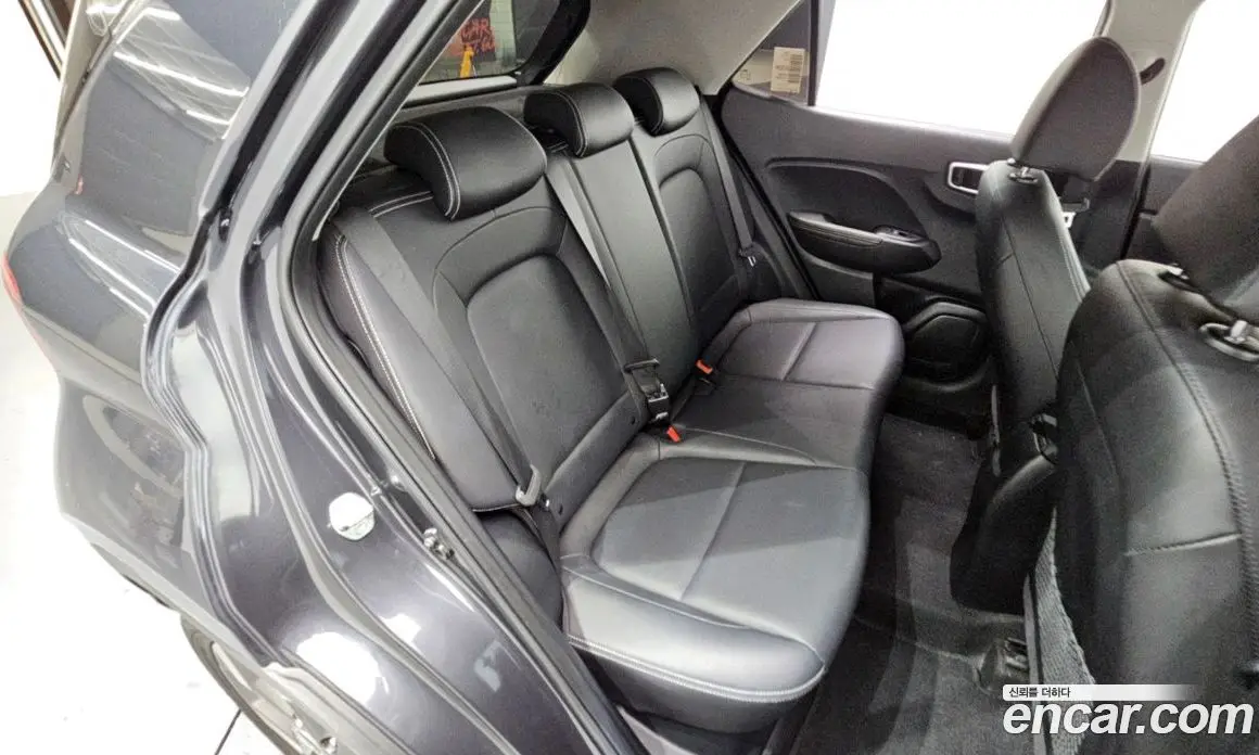 Hyundai Venue 2021 1.6 автомат (гидро), фото 18 Hyundai Venue 2021 1.6 автомат (гидро), фото 18