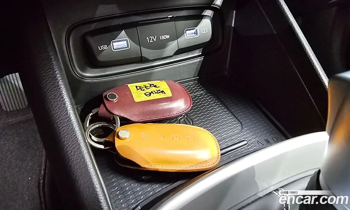 Hyundai Venue 2021 1.6 автомат (гидро), фото 30 Hyundai Venue 2021 1.6 автомат (гидро), фото 30