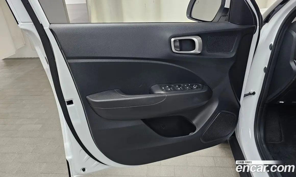 Hyundai Venue 2023 1.6 автомат (гидро), фото 14 Hyundai Venue 2023 1.6 автомат (гидро), фото 14